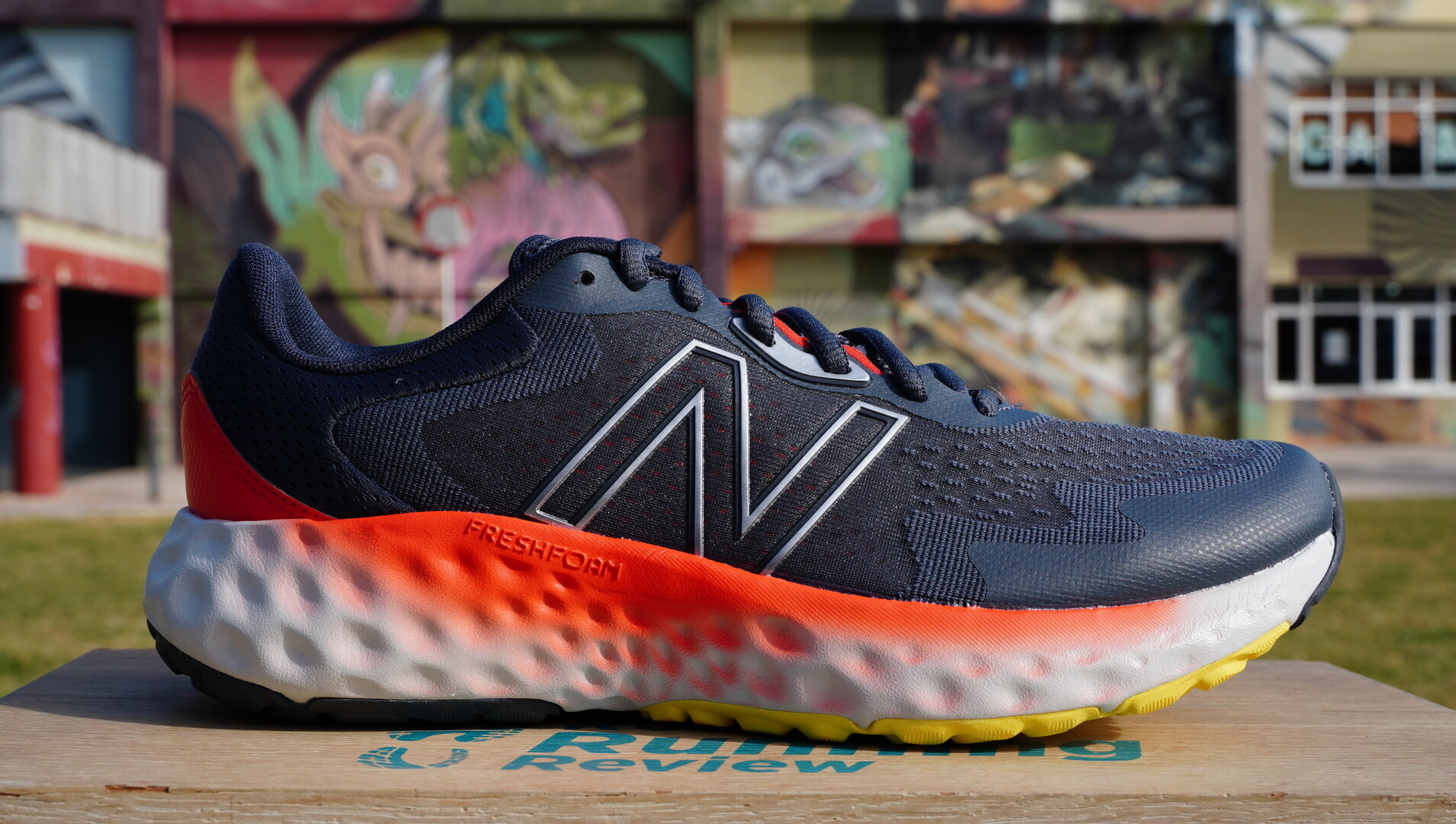 New balance evoz