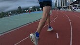 Incluso las metimos sobre la pista de atletismo
