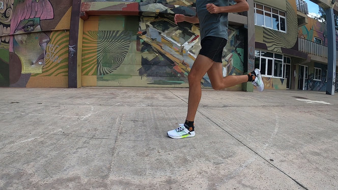 New Balance FuelCell Propel v2 