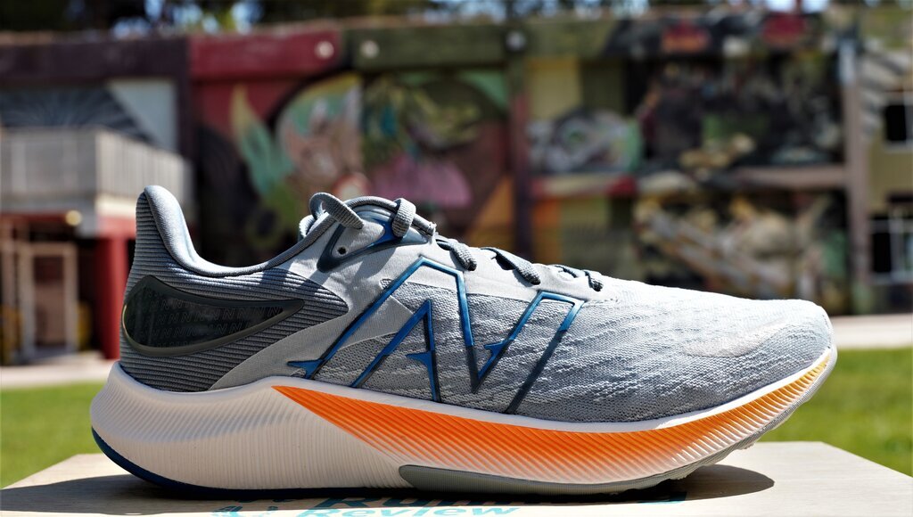 New Balance FuelCell Propel v3 - AnÃ¡lisis y opiniÃ³n - Zapatilla: Entrenamiento - Review 