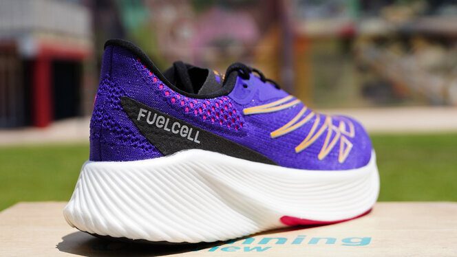 New Balance FuelCell RC Elite v2, análisis: review, recomendación