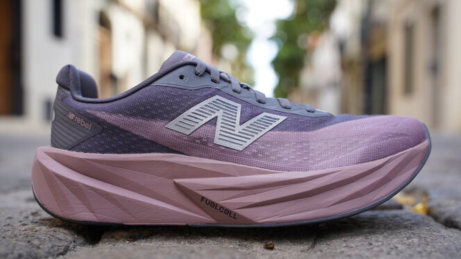 >New Balance FuelCell Rebel v5