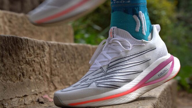 New Balance FuelCell SuperComp Elite v3, análisis: review