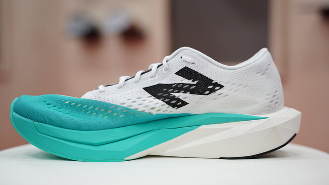 New Balance FuelCell SuperComp Pacer v2, análisis: review