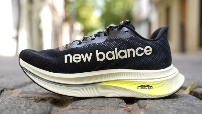 New Balance FuelCell SuperComp Trainer v2, análisis: review