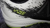 New Balance Vazee Prism v2 - Detalle de la serigraf�a Vazee
