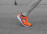 El Naranja butano de las New Balance Vazee Prism