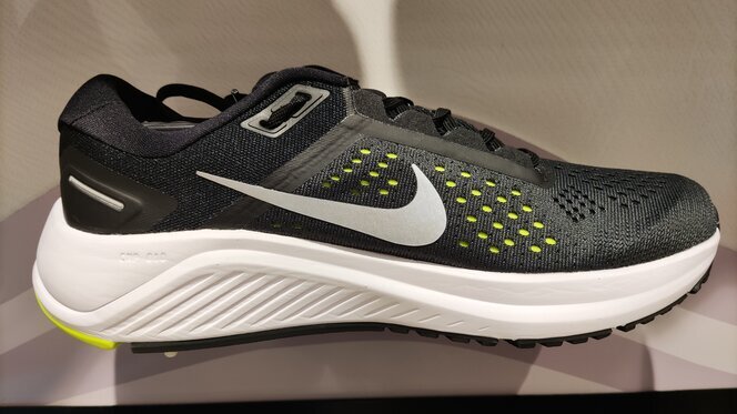 Nike Air Zoom Structure 23