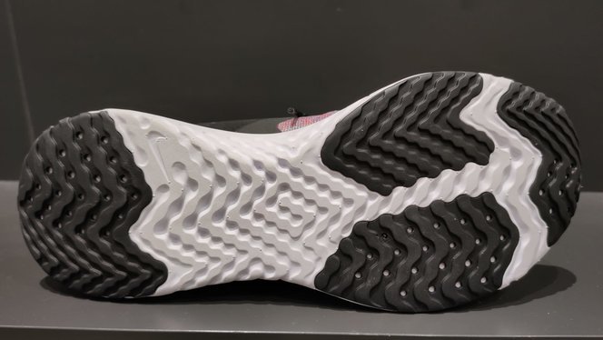 nike odyssey flyknit 2 review