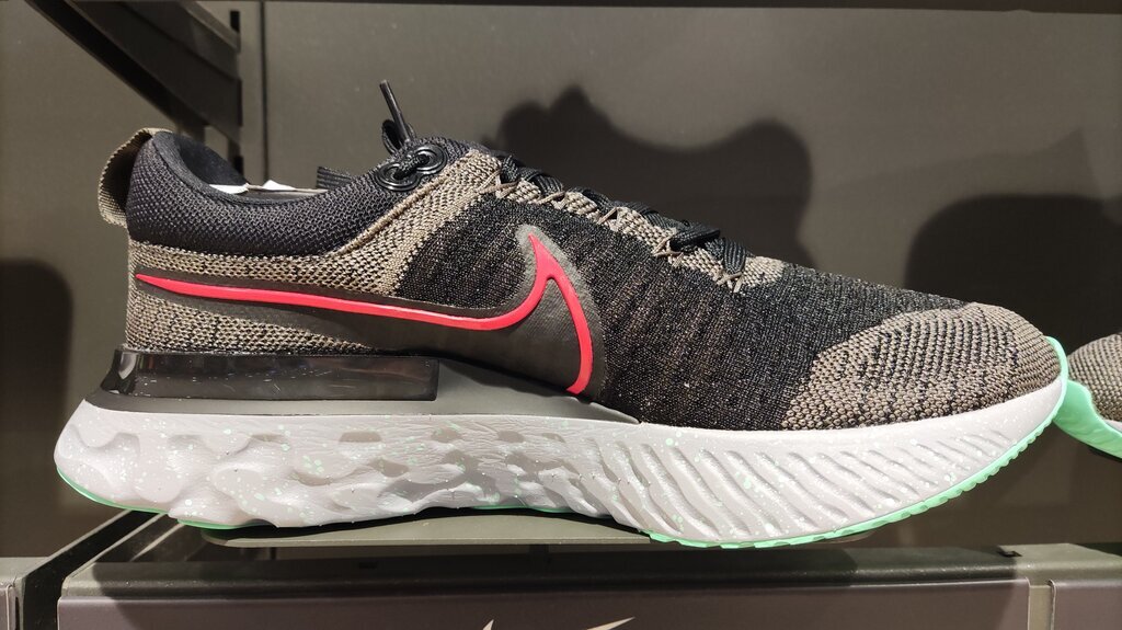 nike react infinity run flyknit 2 pronation