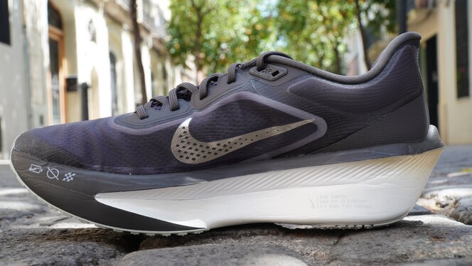 La Nike Zoom Fly 6 renace de nuevo en esta ultima versión.