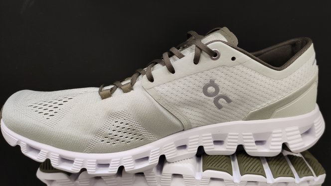 On Cloud X: características y opiniones - Zapatillas Running | Runnea