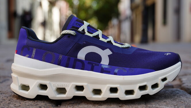 On Running Cloudmonster VS New Balance Fresh Foam 1080 v7