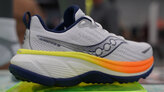 Saucony Hurricane 25