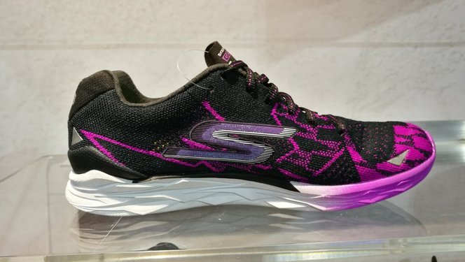 Skechers GOmeb Speed 4