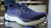 Topo Athletic Aura 2