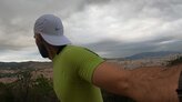 El el�stico del brazo limita cualquier movimiento
