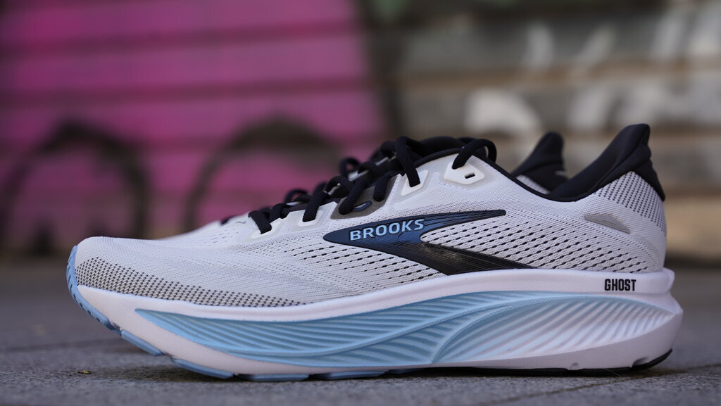 Brooks Ghost 18