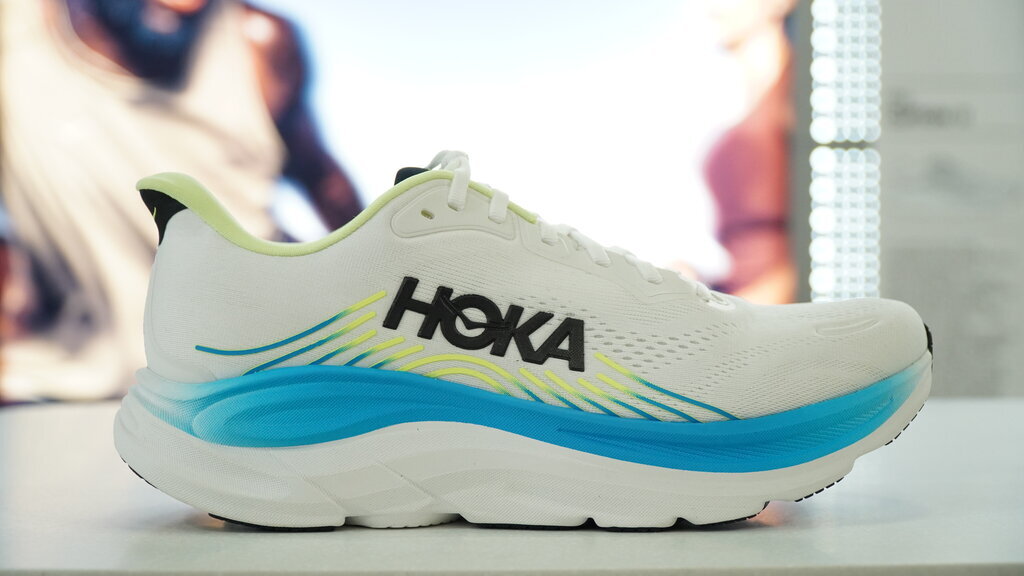 Hoka Clifton 11