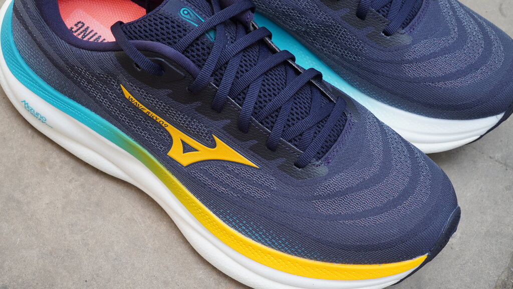 Mizuno Wave Sky 9