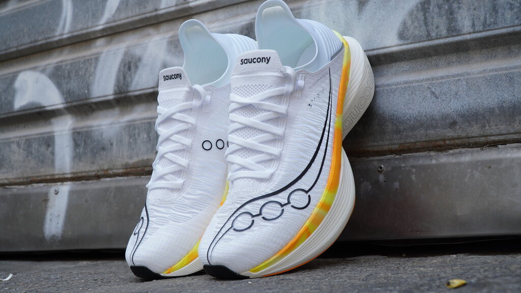 Saucony Endorphin Elite 2