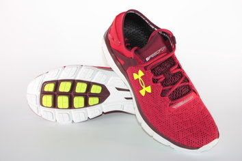 Under Armour SpeedForm Fortis Constante evolución de Under Armour, con la tecnología Speedform