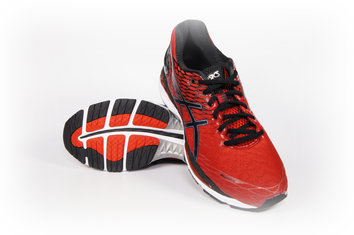 ASICS Gel Nimbus 18 Algo estarán haciendo bien los de Asics, cuando ya llevan 18 versiones de las Asics Gel Nimbus