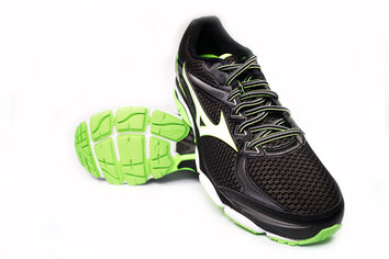 Mizuno Wave Ultima 8 Diseño elegante y imponente