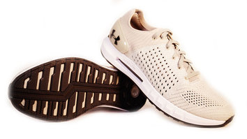Under Armour HOVR Sonic Pocas veces 272g han dado tanta amortiguación