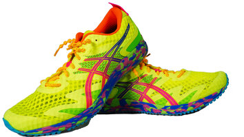 ASICS Gel Noosa TRI 12 Primer día a la venta, producto agotado