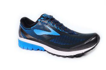 avis brooks ghost 10