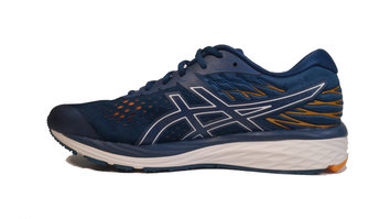 ASICS GEL CUMULUS 21 Mejorando la parte superior, pero manteniendo el chasis de la zapatilla
