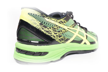ASICS Gel DS Trainer 21 Mediasuela bien amortiguada, estable y reactiva.