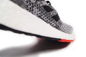 Adidas Pure Boost DPR Buena polivalencia... del corredor ocasional, al corredor experto, todos pueden gozar de su momento Pure BOOSt DPR
