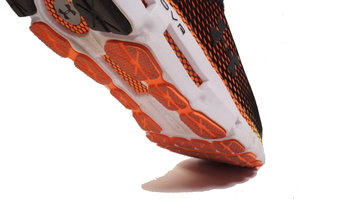 Under Armour HOVR Infinite Todo aquel que quiera buen soporte en la zona talonar