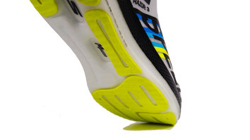 Skechers GOrun Razor 3 Hyper Burst El Hyperburst es el gran highlight de la nueva colección de Skechers