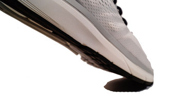 Salomon Sonic RA 2 Difícil delimitarla, pero sin duda, todo aquel que quiera dinamismo, amortiguación y ligereza