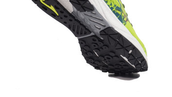 Joma Storm Viper II Horma ancha para poder incluso ser usada con plantillas