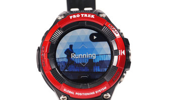 Casio Pro Trek Smart WSD-F21HR Ergonómicamente es cómodo y a nivel estético puede no gustar a todo el mundo