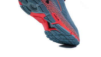 Under Armour HOVR Machina Si eres taloneador y buscas algo de velocidad, toma nota