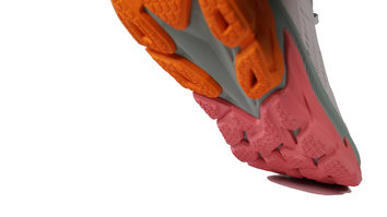 Hoka One One Clifton Edge El apellido Clifton tiene mucho peso dentro de Hoka One One