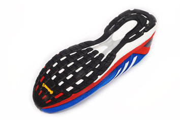 Adidas Adizero Boston 6 Una buena elección de neumáticos es fundamental en una carrera, y en el calzado running no iba a ser menos