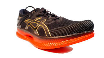 ASICS METARIDE Si eres capaz de coger una velocidad de crucero, los kilómetros se te van a hacer cortos
