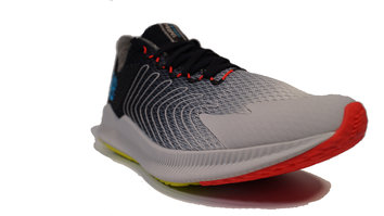 New Balance FuelCell Propel Zapatilla con la que podrás sentirte cómodo a ritmos de 4'30min/km