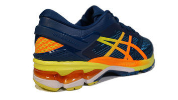ASICS GEL KAYANO 26 No penséis que son la clásica zapatilla pesada y robusta de hace unos años