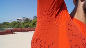 X-Bionic Twyce 4.0 Run Shirt Ceñida al cuerpo, la camiseta X-Bionic actua como si fuera una segunda piel durante tus carreras