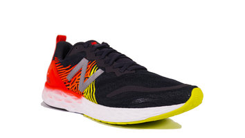 New Balance Fresh Foam Tempo Te incitarán a entrar con los metatarsos y ritmos cañeros