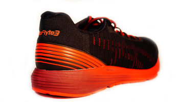 ASICS Dynaflyte 3 Ideales para medias maratones y maratones