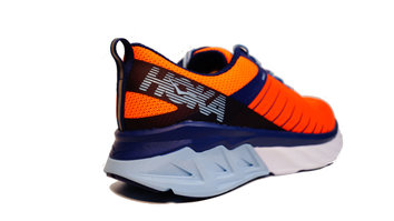 Hoka ONE ONE Arahi 3 El J-Frame permitirá a los corredores neutros, tener una dosis de estabilidad en tiradas largas