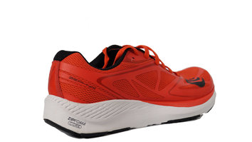 Topo Athletic Zephyr Nadie podrá quejarse de falta de espacio en la zona delantera